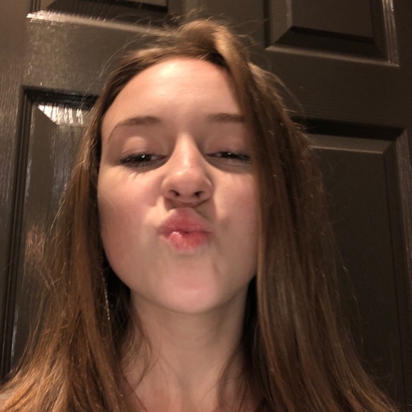 Meet your Posher, Emma - Picture 1 of 1